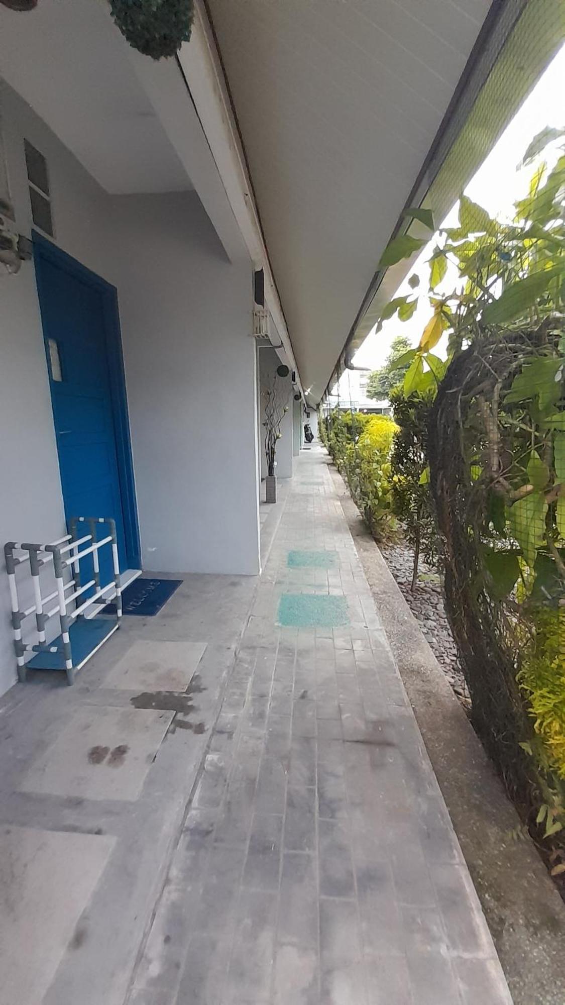 Spot On 92307 Kos Rumah Mirah Syariah 2* Medan
