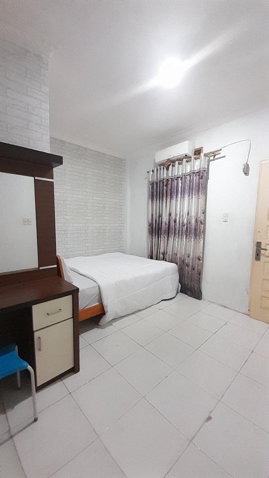 Spot On 92307 Kos Rumah Mirah Syariah Hotel 2*